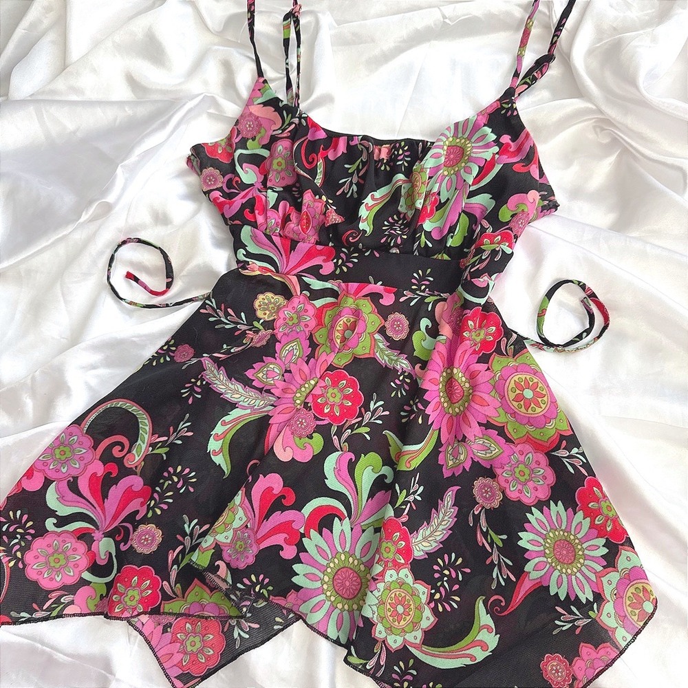 Self Esteem Y2K Mesh Babydoll Cami Top Paisley Floral Handkerchief Hem Medium